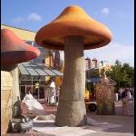Champignon diamètre 5,5 mètres — Réalisation d’un champignon diamètre 5,5 mètres - maître d’œuvre Atelier Artistique du Béton
