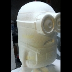 Minion — Usinage de Minions en polystyrène