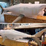 Requin — Usinage d’un requin en polystyrène et mousse polyurethane. Longueur 5m