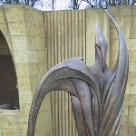 Statues Dinotopia — Réalisation de 2 statues hauteur 12 mètres et de leur socles en polystyrène, maître d’œuvre Atelier Artistique du Béton