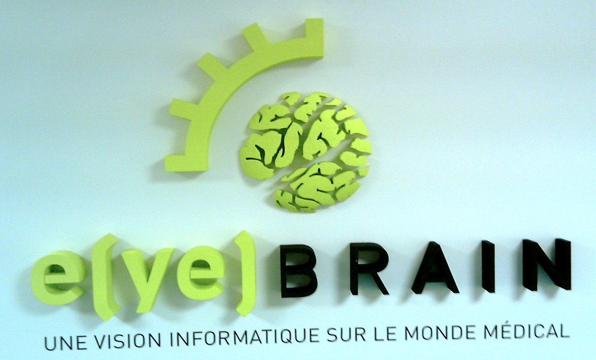 eye brain — Réalisation d’un logo en polystyrène