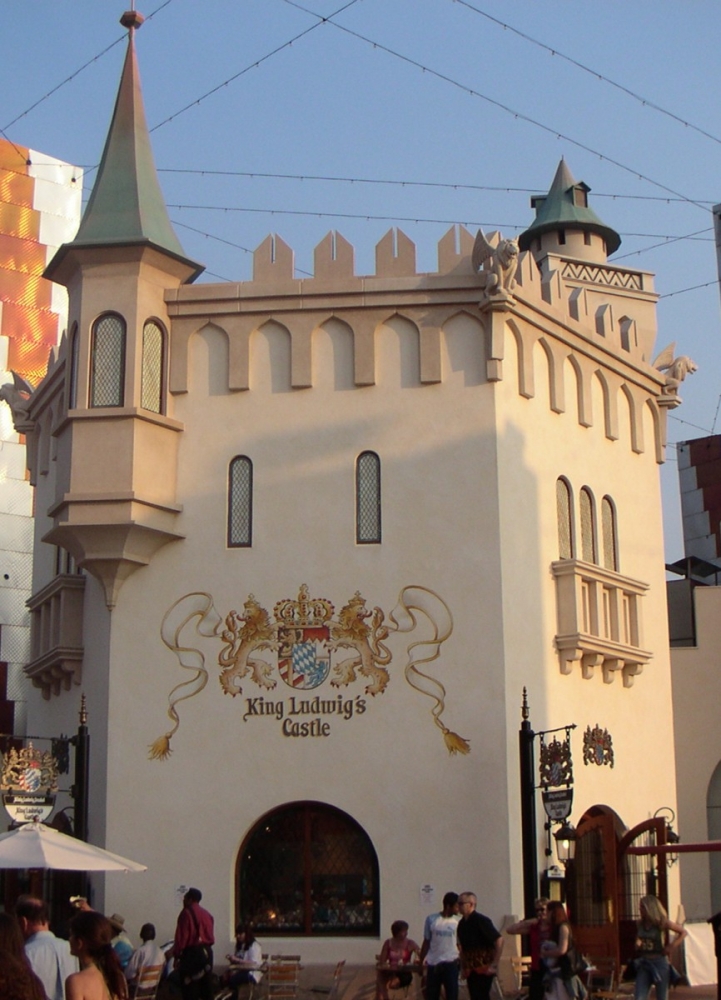 King Castle Disney — Réalisation d’éléments de décors pour la façade d’un restaurant maître d’œuvre Atelier Artistique du Béton