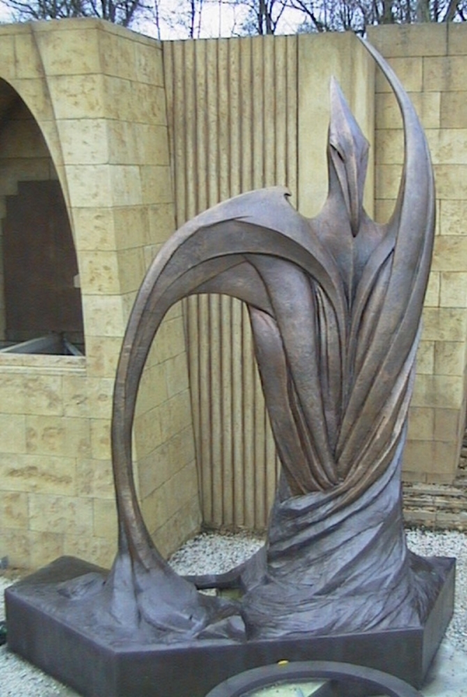Statues Dinotopia — Réalisation de 2 statues hauteur 12 mètres et de leur socles en polystyrène, maître d’œuvre Atelier Artistique du Béton